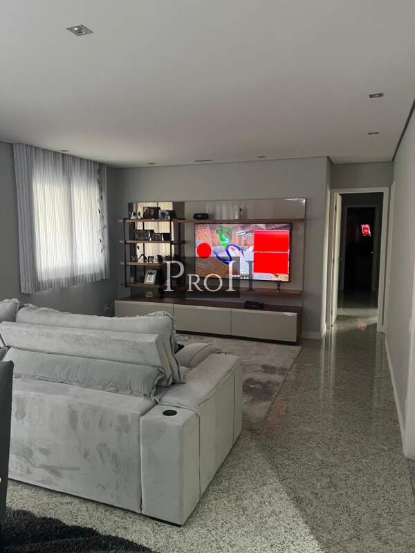 Apartamento à venda com 4 quartos, 180m² - Foto 1