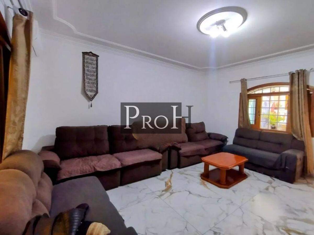 Sobrado à venda com 4 quartos, 478m² - Foto 1