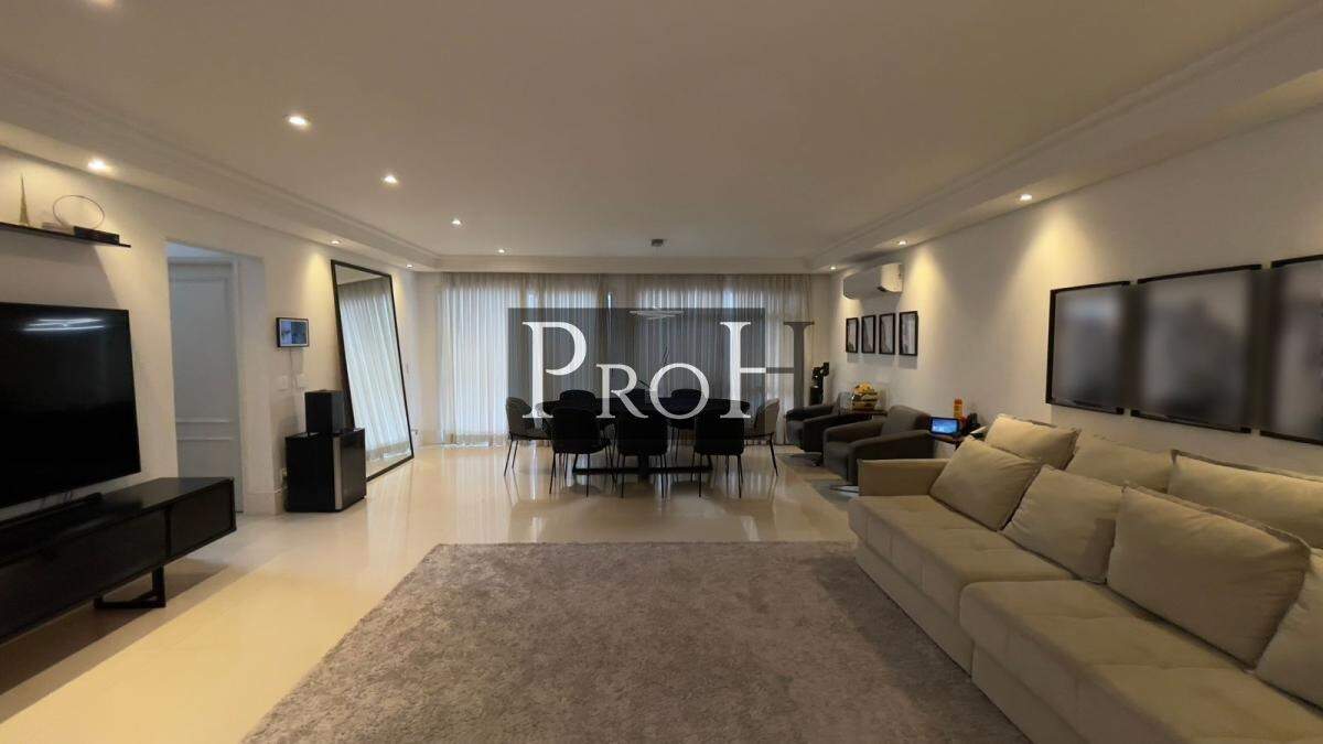 Sobrado à venda com 3 quartos, 220m² - Foto 1