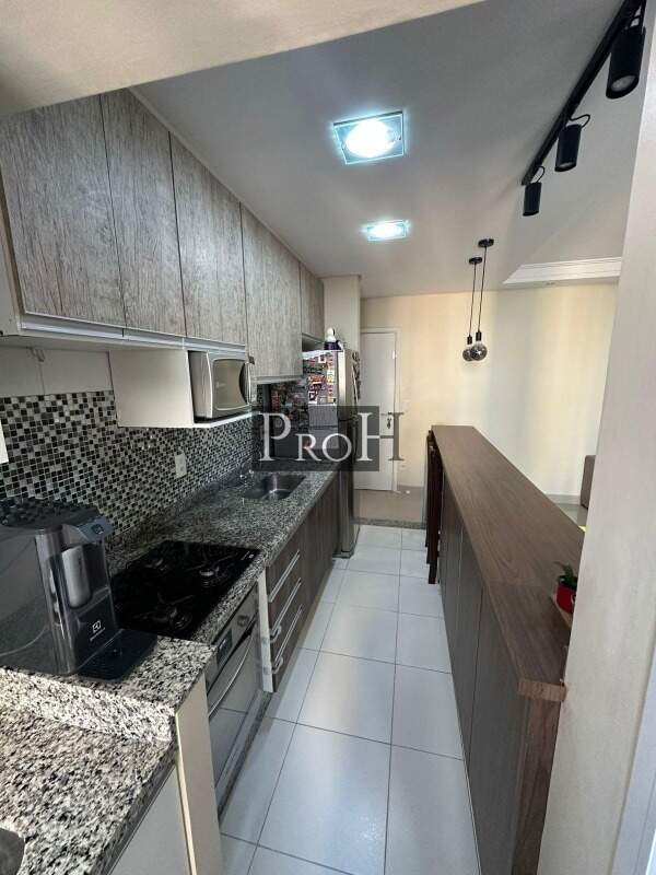 Apartamento à venda com 2 quartos, 62m² - Foto 10