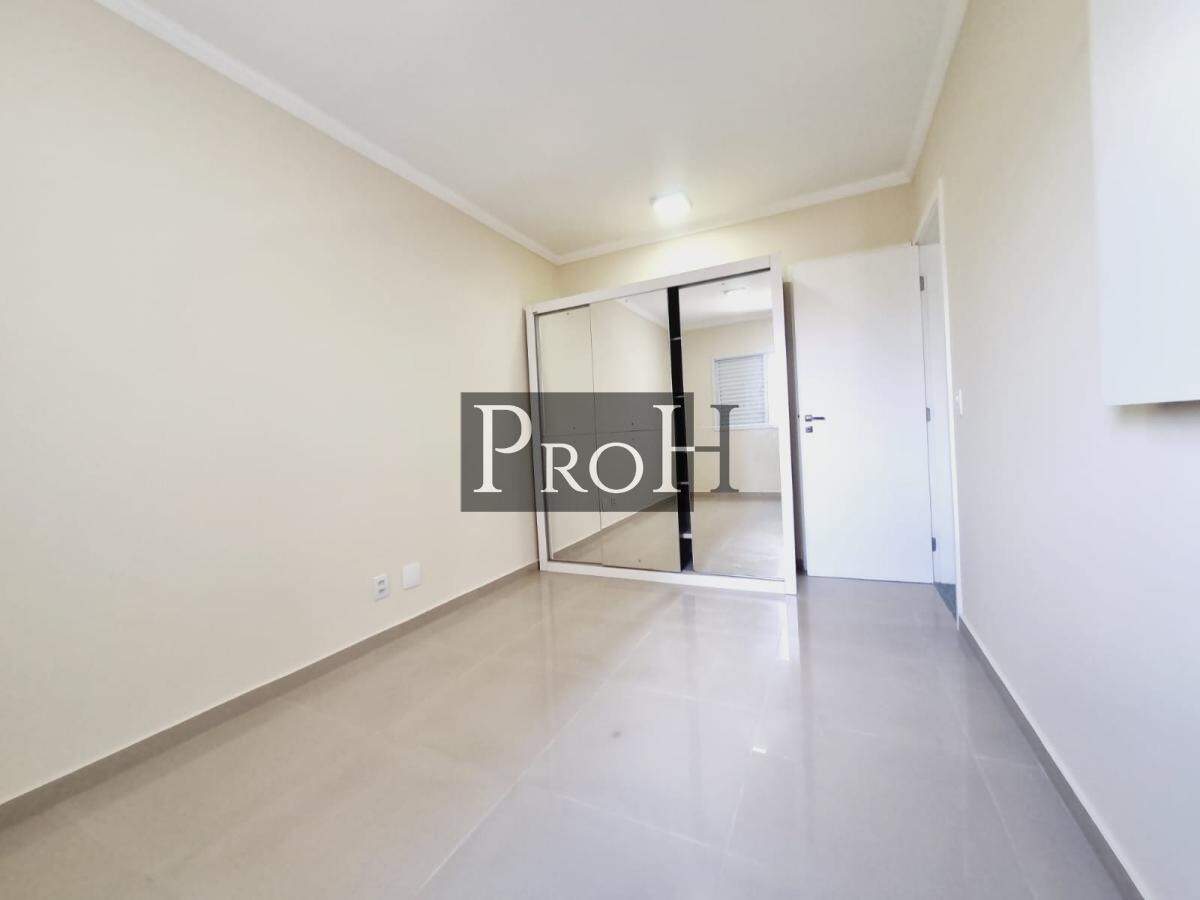 Apartamento para alugar com 2 quartos, 65m² - Foto 12