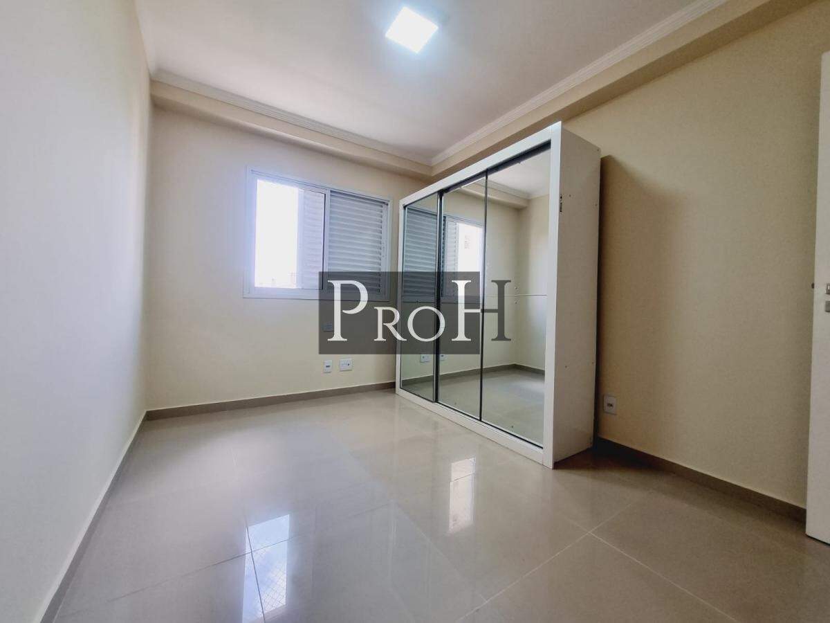 Apartamento para alugar com 2 quartos, 65m² - Foto 13