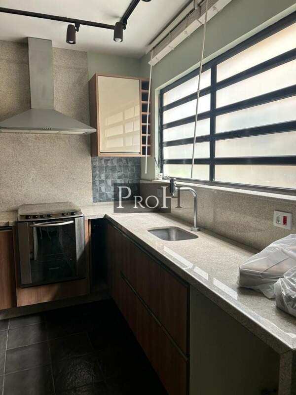 Sobrado para alugar com 3 quartos, 151m² - Foto 8