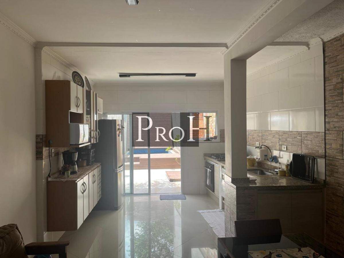 Sobrado à venda com 4 quartos, 169m² - Foto 4