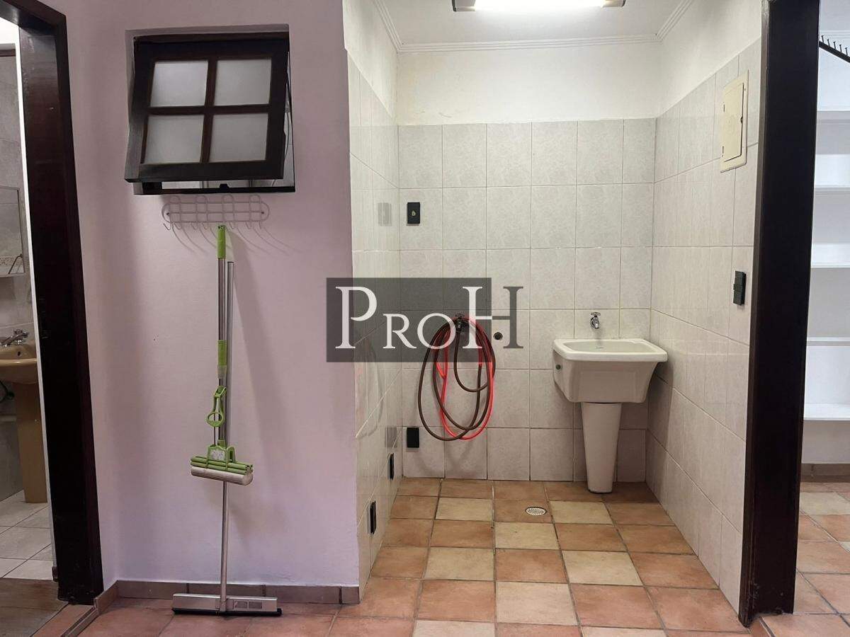 Sobrado para alugar com 3 quartos, 240m² - Foto 29