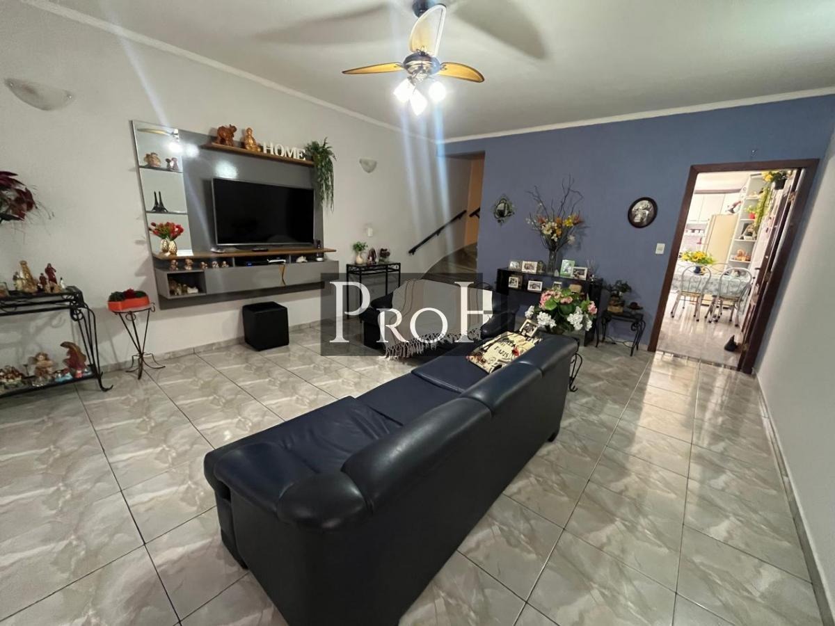 Casa, 3 quartos, 129 m² - Foto 1