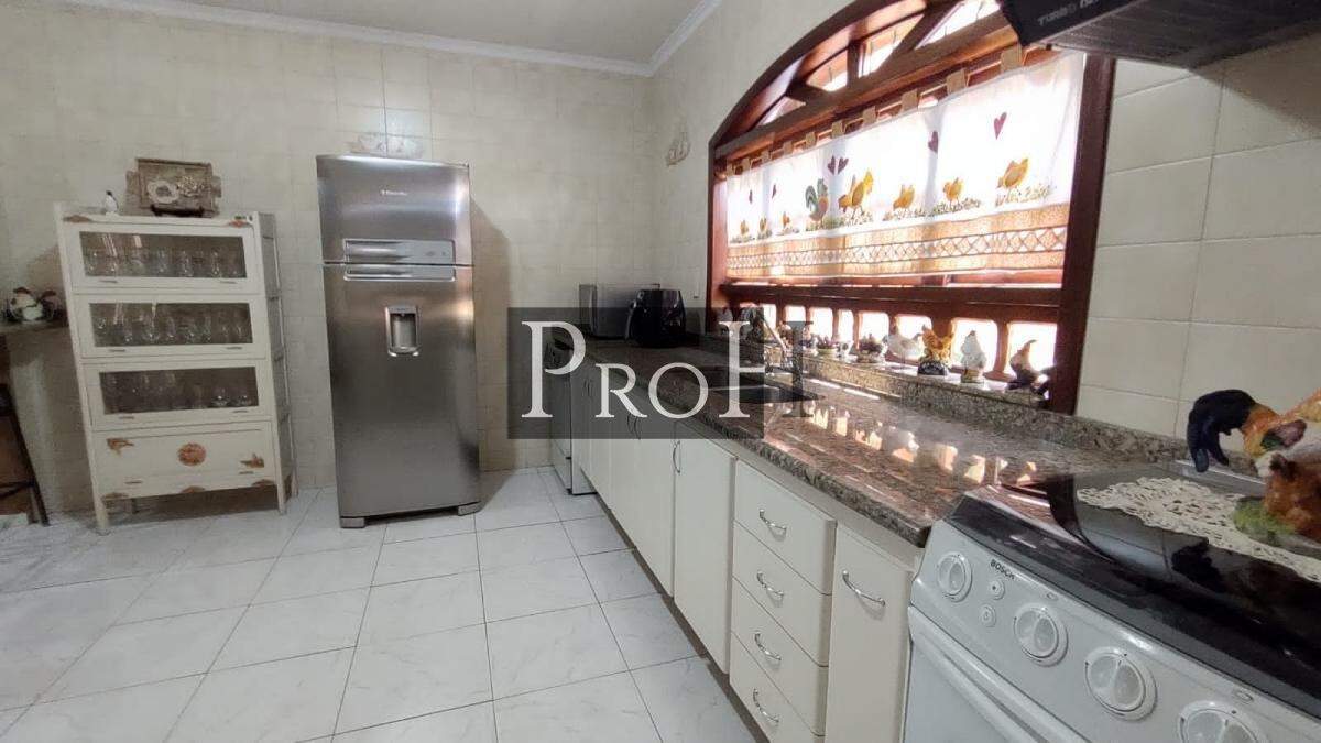 Sobrado, 3 quartos, 882 m² - Foto 8