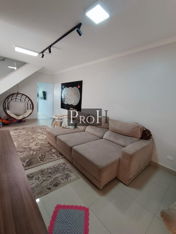 Casa, 3 quartos, 210 m² - Foto 1