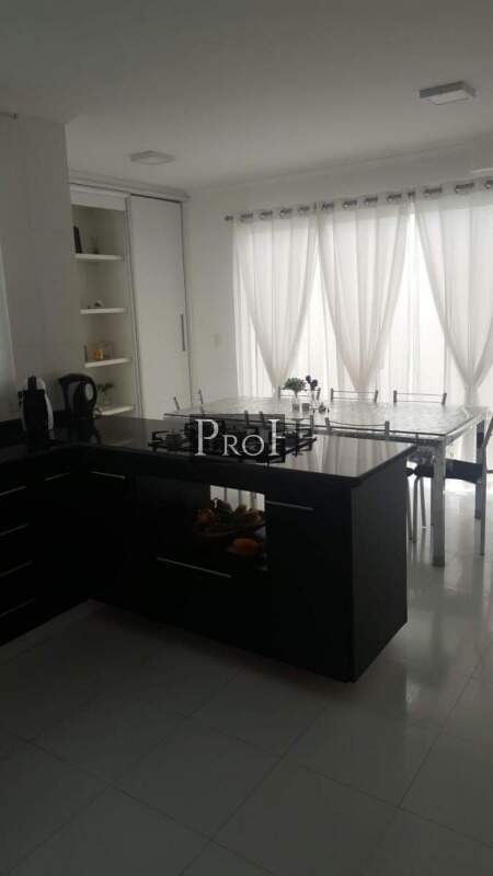 Casa, 3 quartos, 220 m² - Foto 6