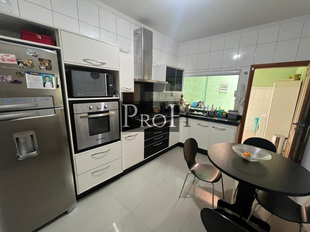 Casa, 3 quartos, 147 m² - Foto 9