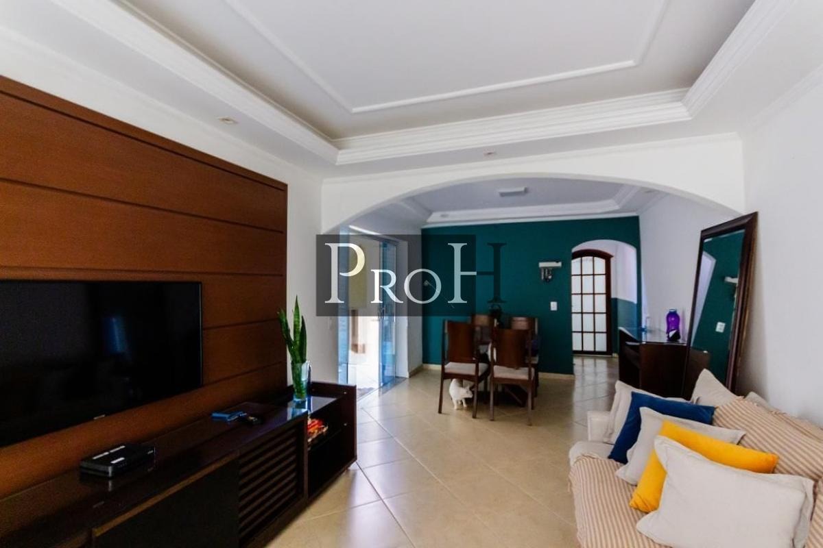 Sobrado, 3 quartos, 380 m² - Foto 1