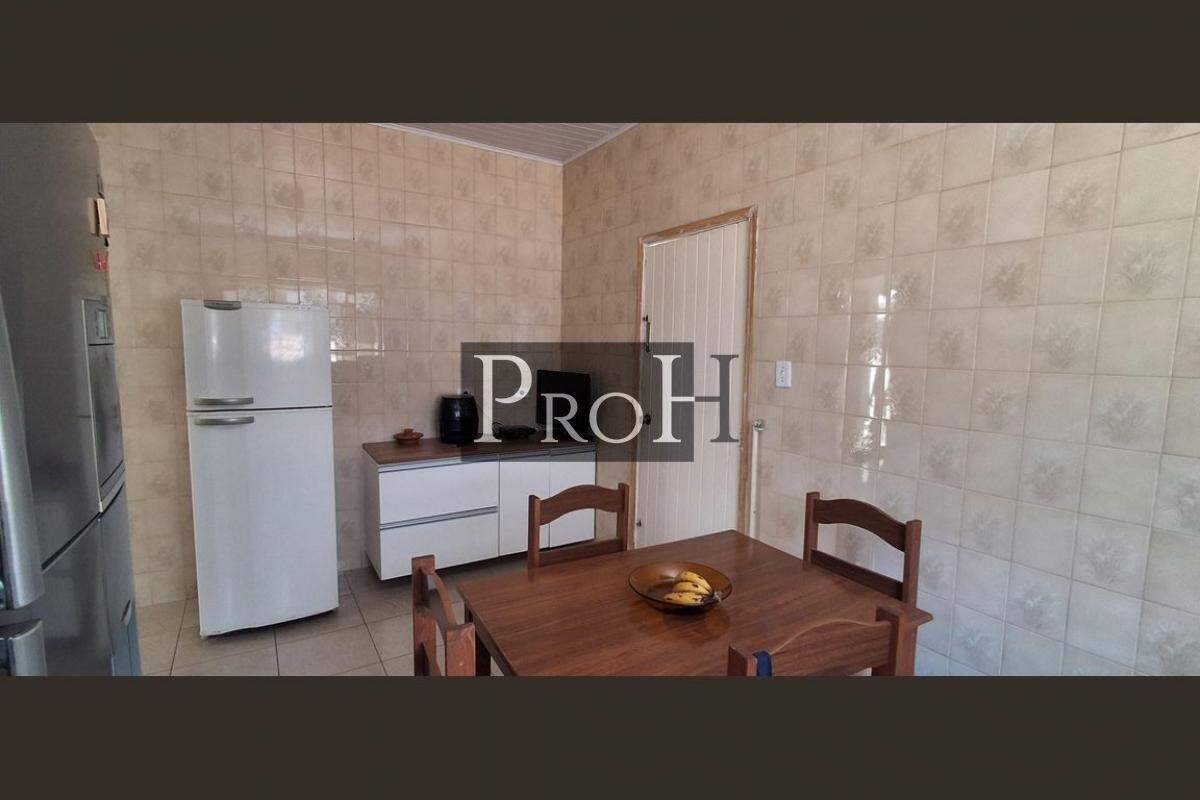 Casa, 3 quartos, 200 m² - Foto 3