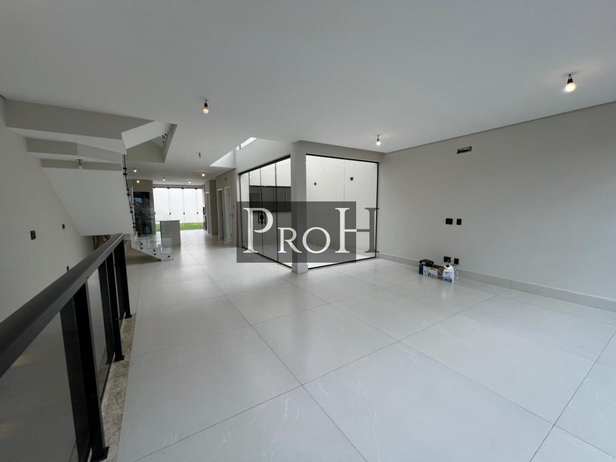 Sobrado, 3 quartos, 420 m² - Foto 2