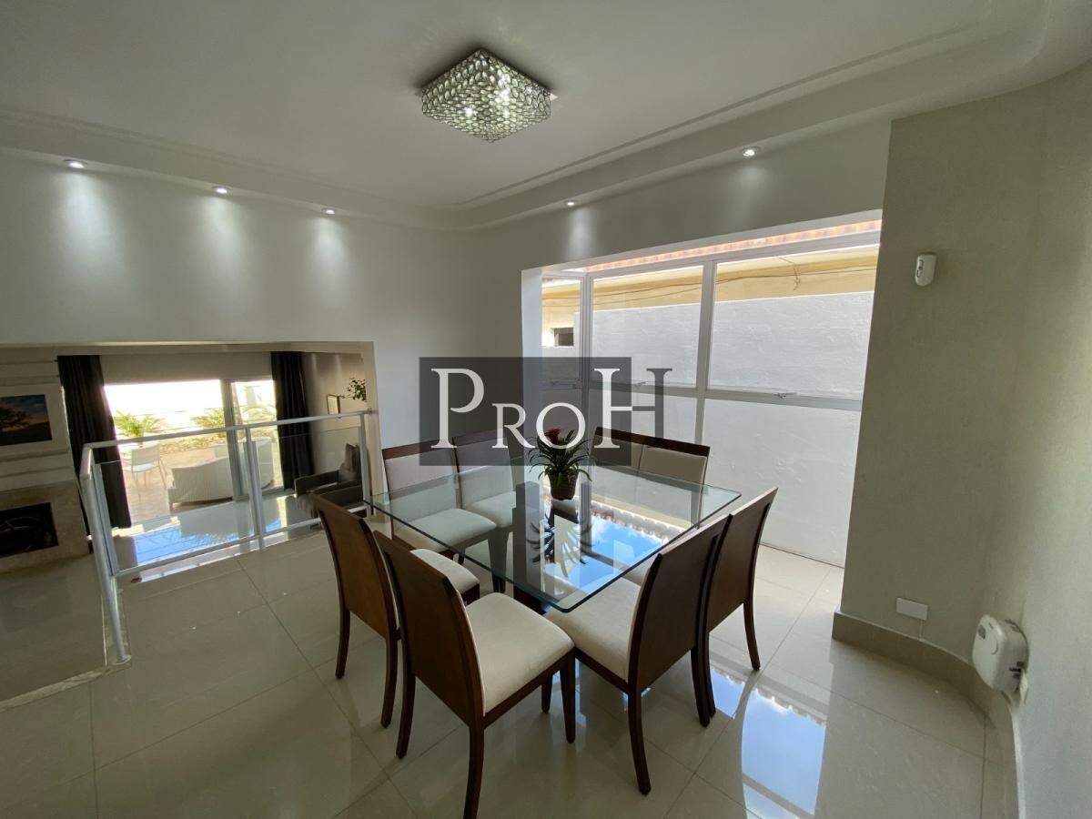 Sobrado, 3 quartos, 254 m² - Foto 2