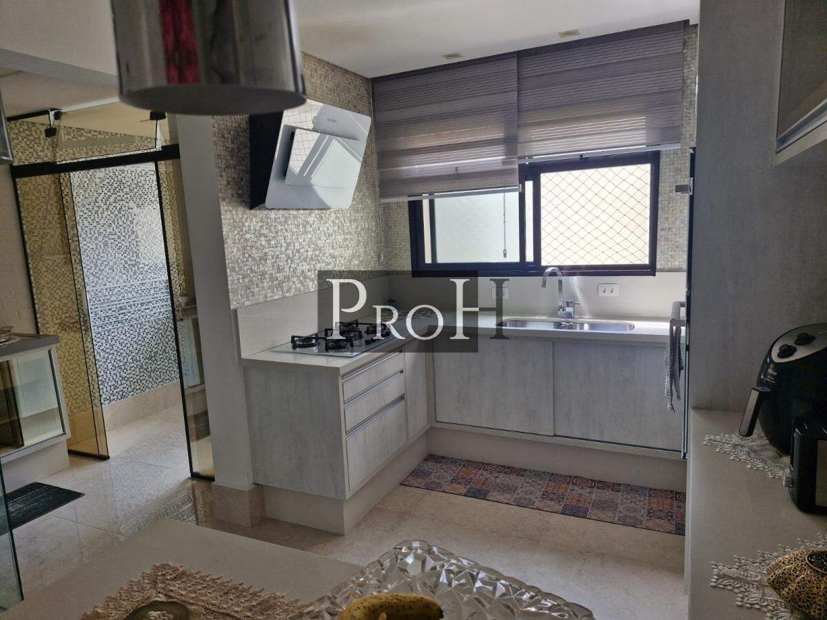 Cobertura, 3 quartos, 267 m² - Foto 11