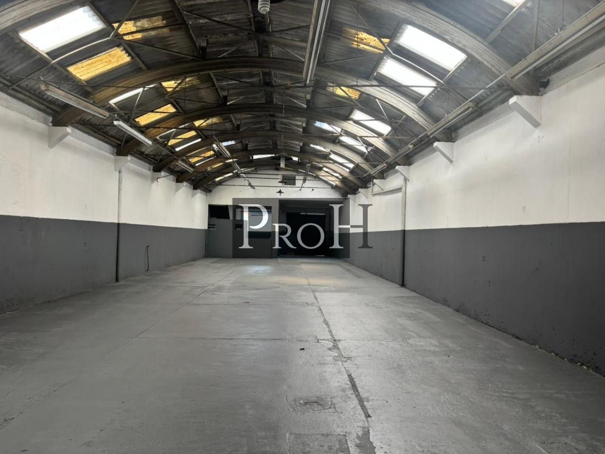 Depósito-Galpão, 550 m² - Foto 1