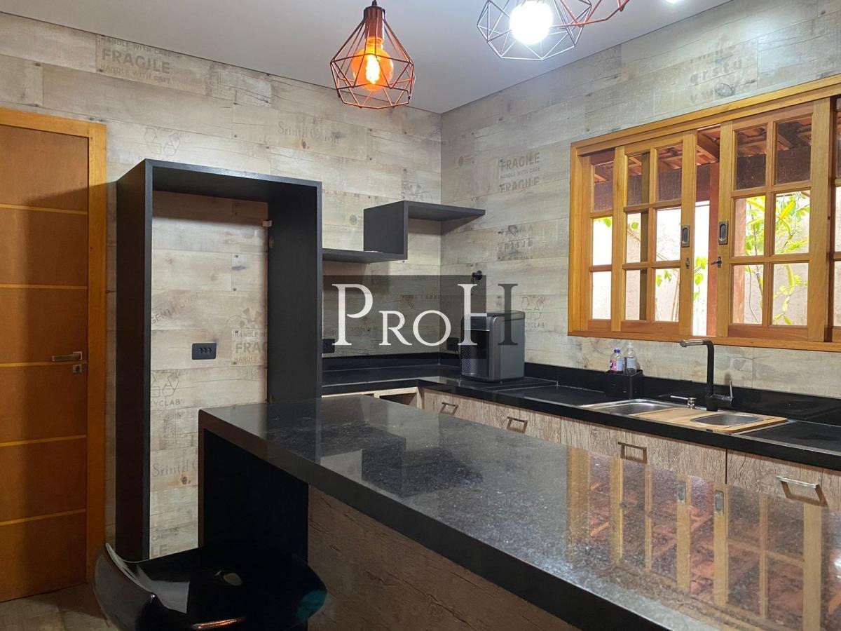 Sobrado, 3 quartos, 239 m² - Foto 4