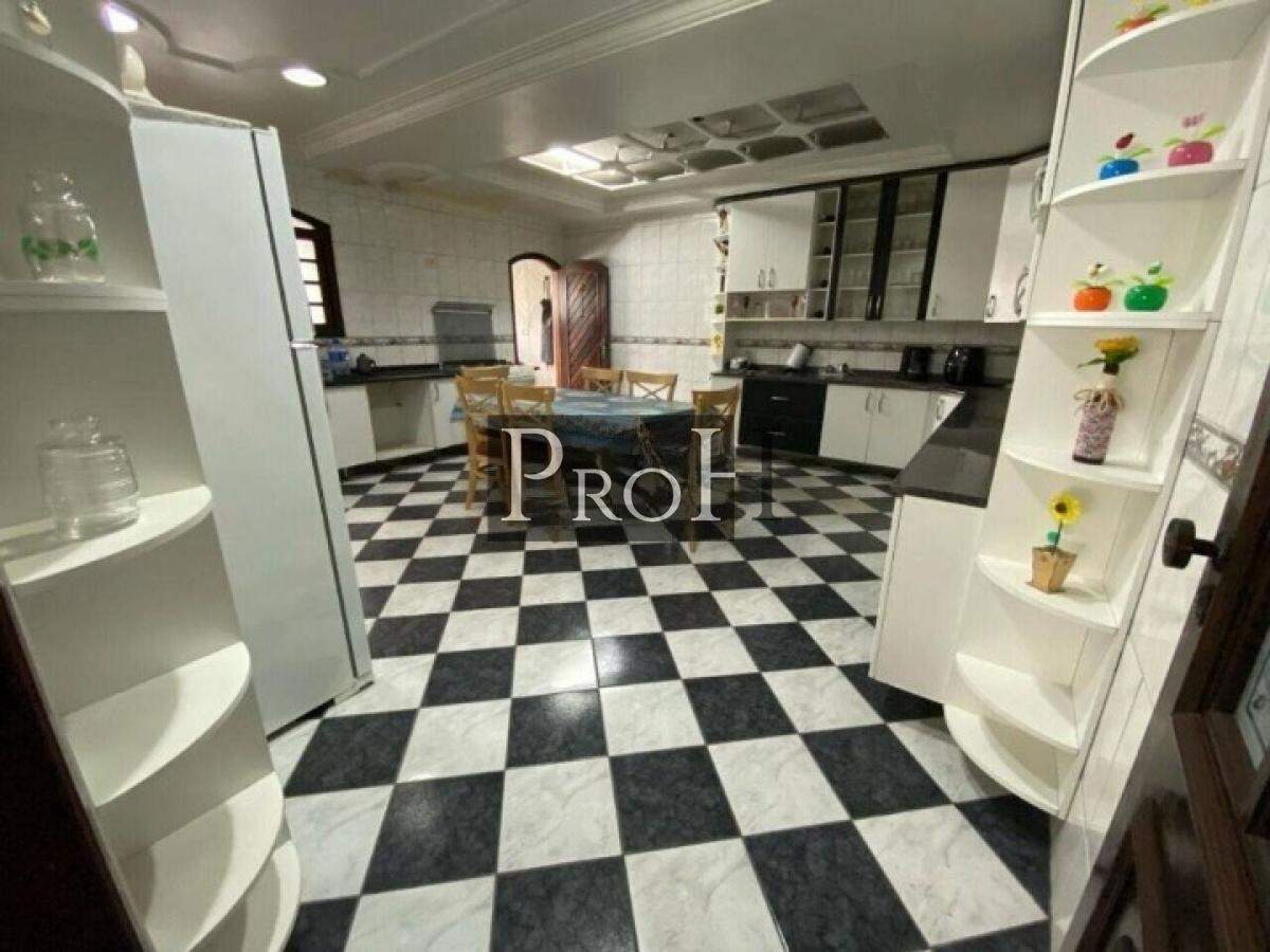 Sobrado, 3 quartos, 381 m² - Foto 8