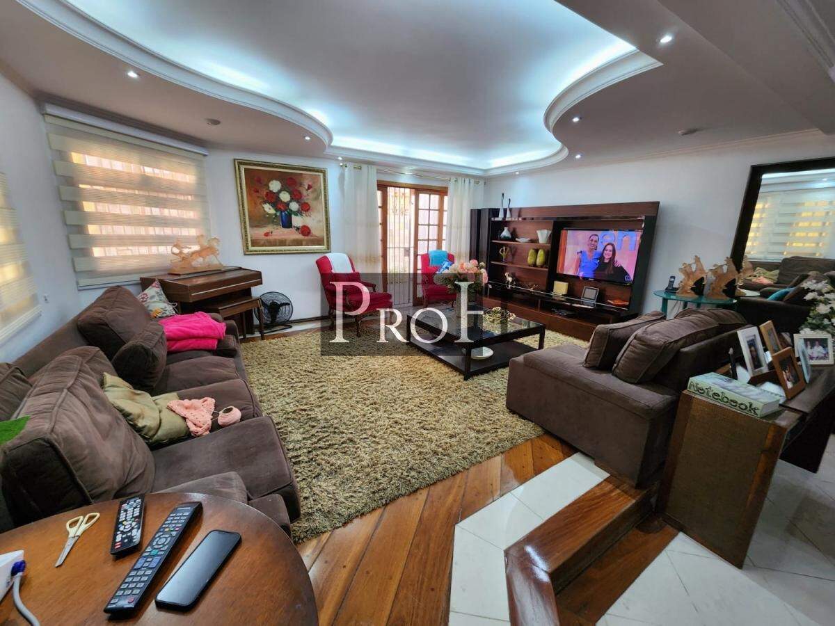 Sobrado, 3 quartos, 320 m² - Foto 1