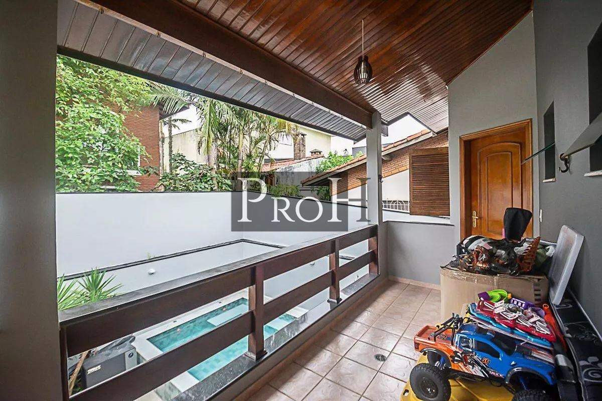 Sobrado, 4 quartos, 296 m² - Foto 1