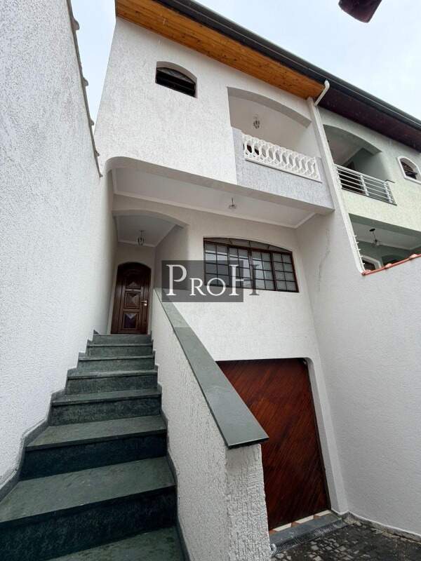 Sobrado, 4 quartos, 232 m² - Foto 1