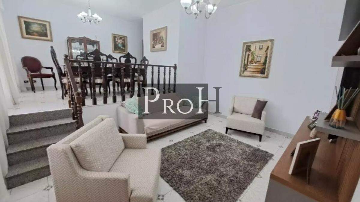 Casa, 3 quartos, 217 m² - Foto 1