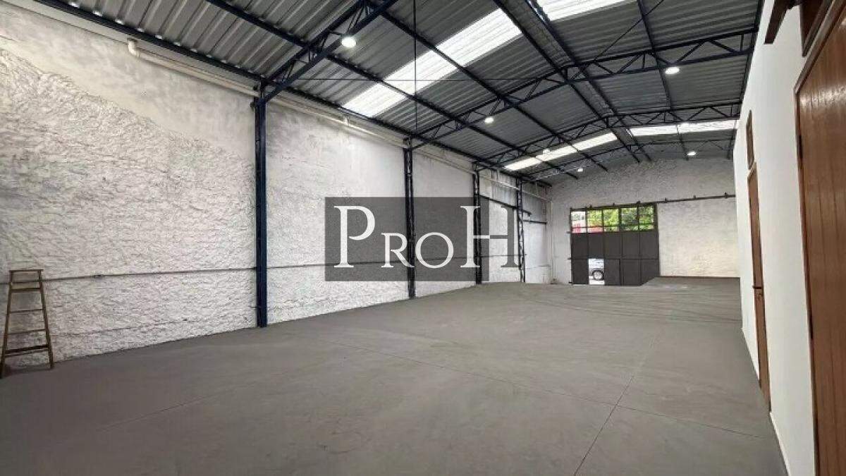Depósito-Galpão, 250 m² - Foto 1