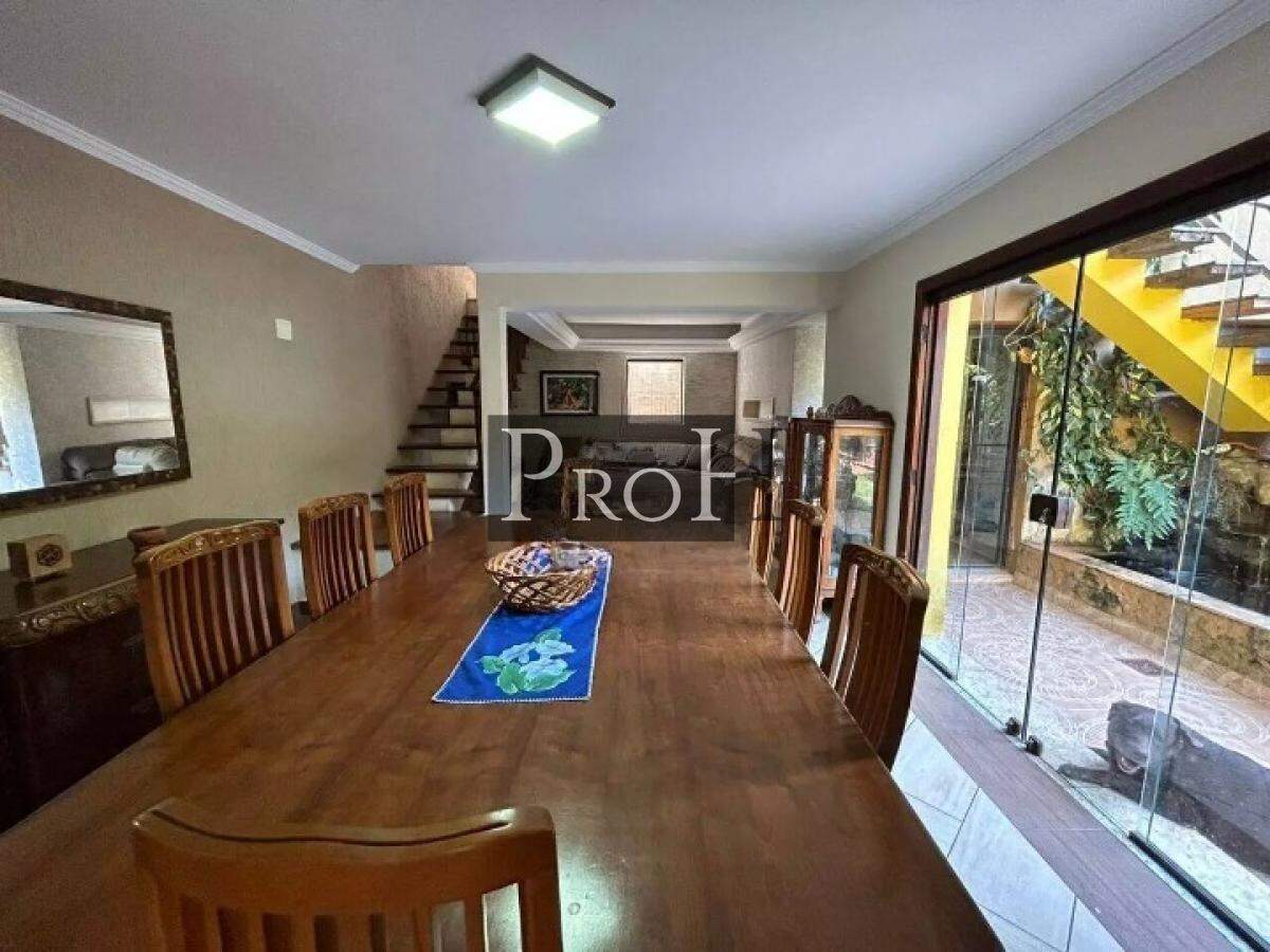 Sobrado, 3 quartos, 302 m² - Foto 5
