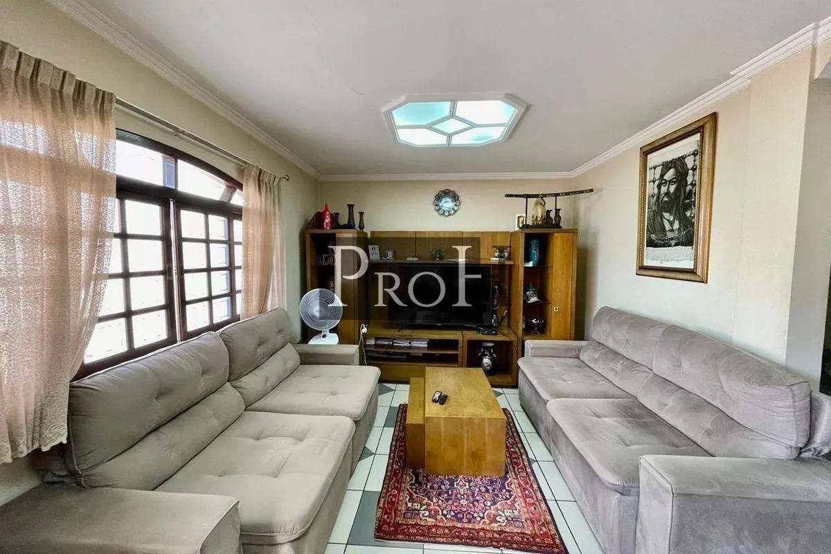 Sobrado, 3 quartos, 210 m² - Foto 1