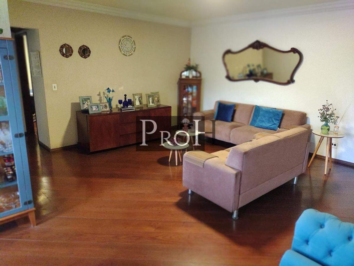 Apartamento, 3 quartos, 140 m² - Foto 1