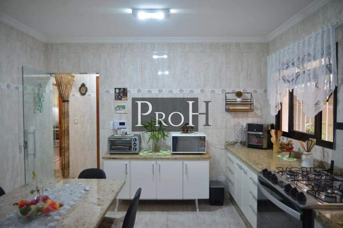 Casa, 3 quartos, 250 m² - Foto 24