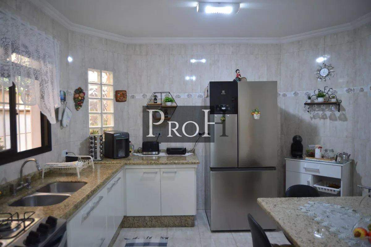 Casa, 3 quartos, 250 m² - Foto 18