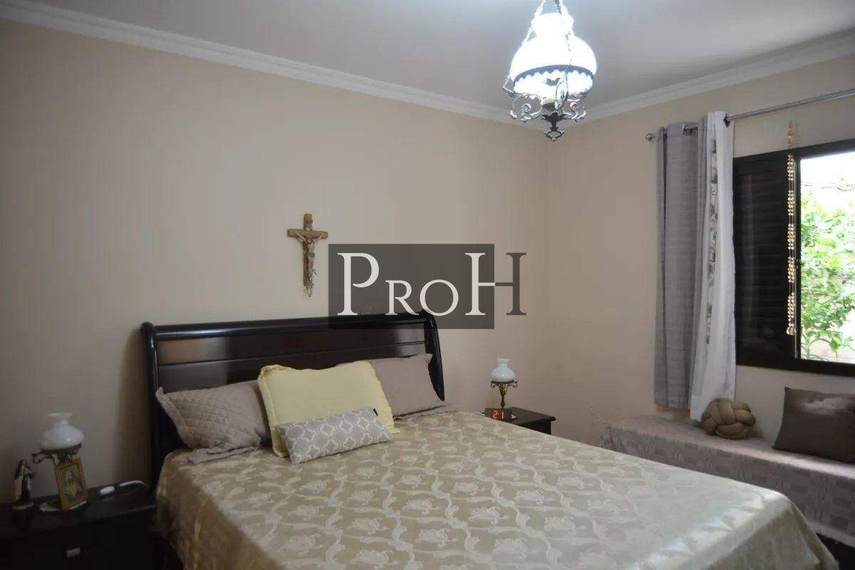 Casa, 3 quartos, 250 m² - Foto 21