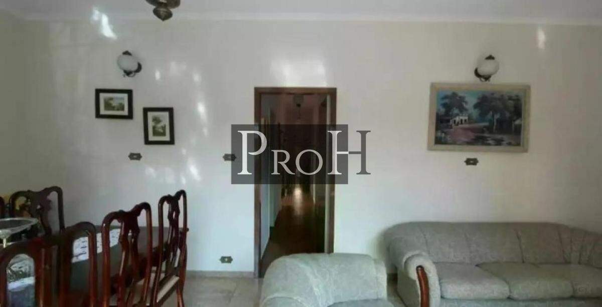 Casa, 3 quartos, 222 m² - Foto 2