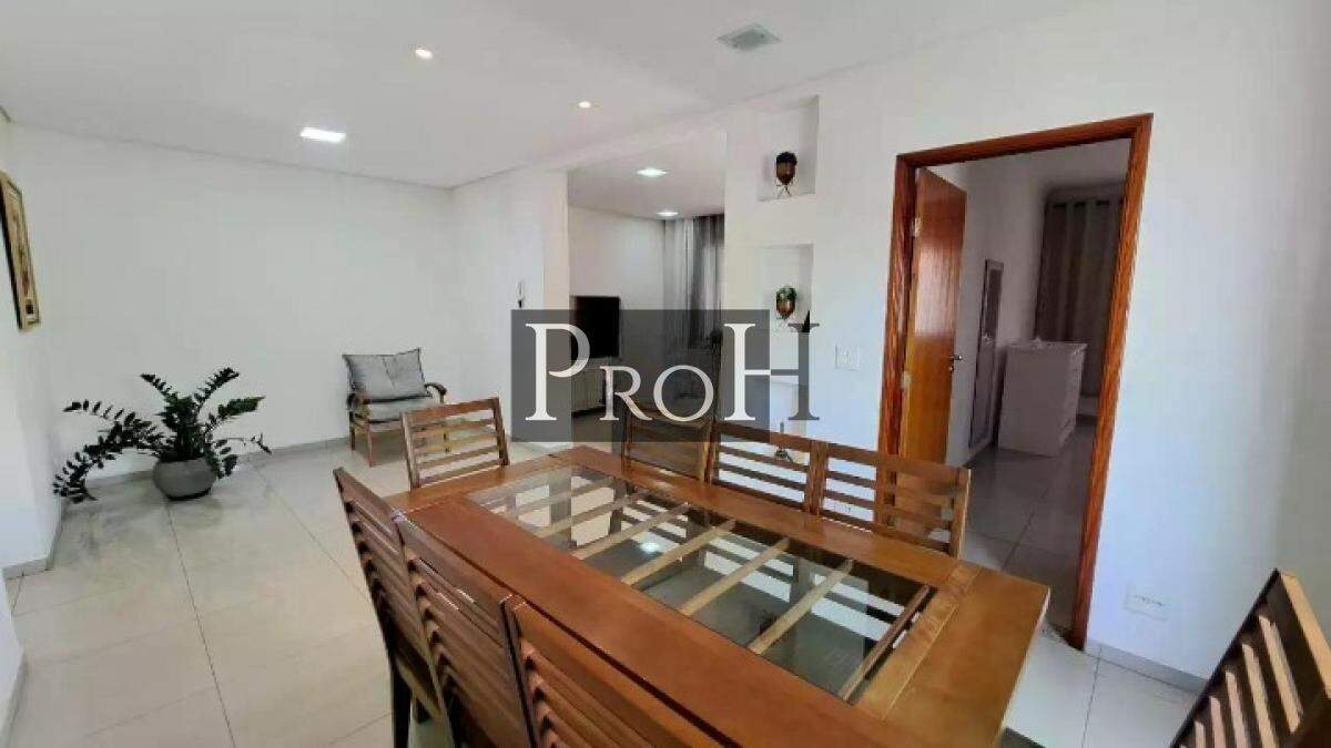 Casa, 3 quartos, 294 m² - Foto 2
