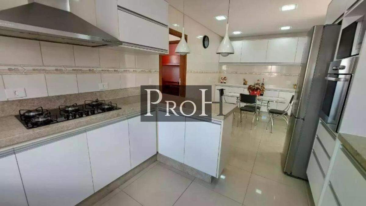 Casa, 3 quartos, 294 m² - Foto 4