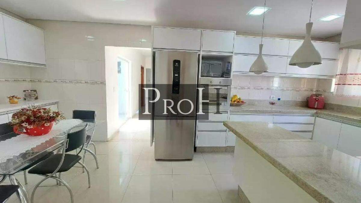 Casa, 3 quartos, 294 m² - Foto 5