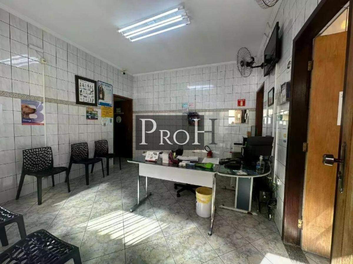 Casa, 1 quarto, 186 m² - Foto 1