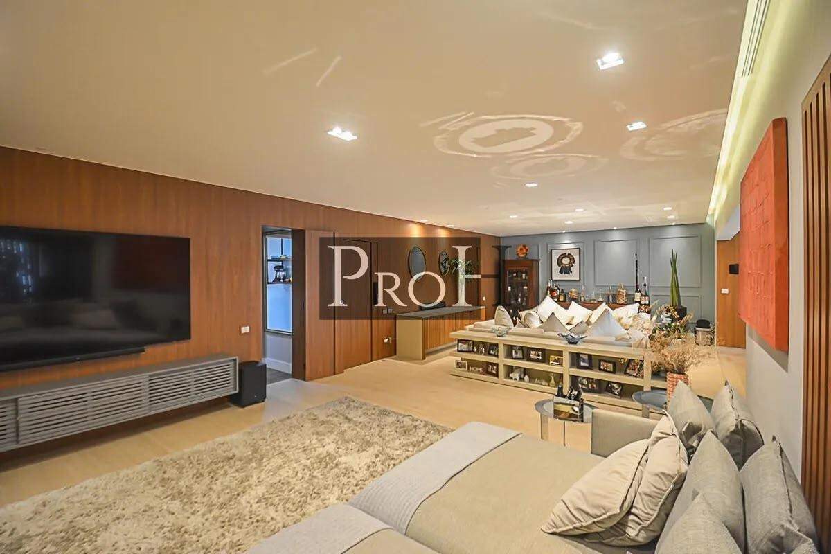 Apartamento, 4 quartos, 242 m² - Foto 2