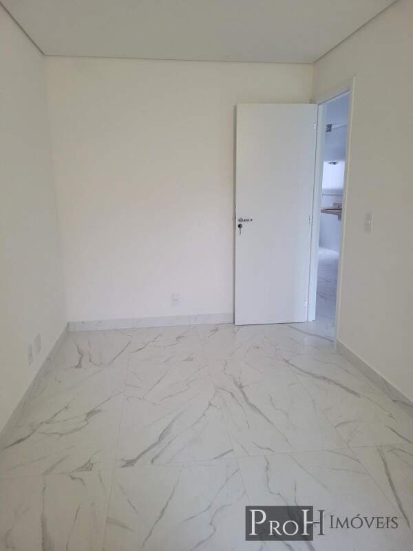 Apartamento à venda com 3 quartos, 110m² - Foto 11