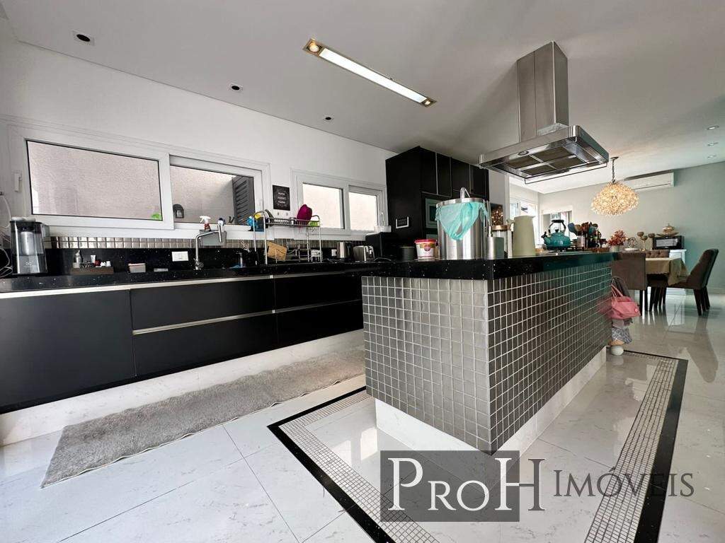 Sobrado, 3 quartos, 298 m² - Foto 24