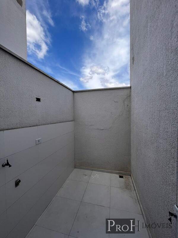 Apartamento à venda com 3 quartos, 69m² - Foto 2