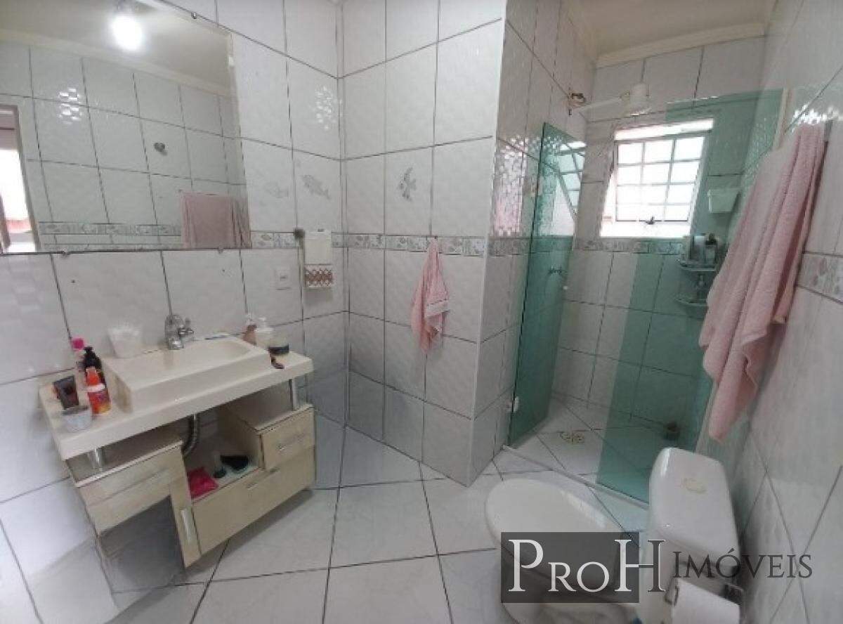 Casa à venda com 3 quartos, 205m² - Foto 7