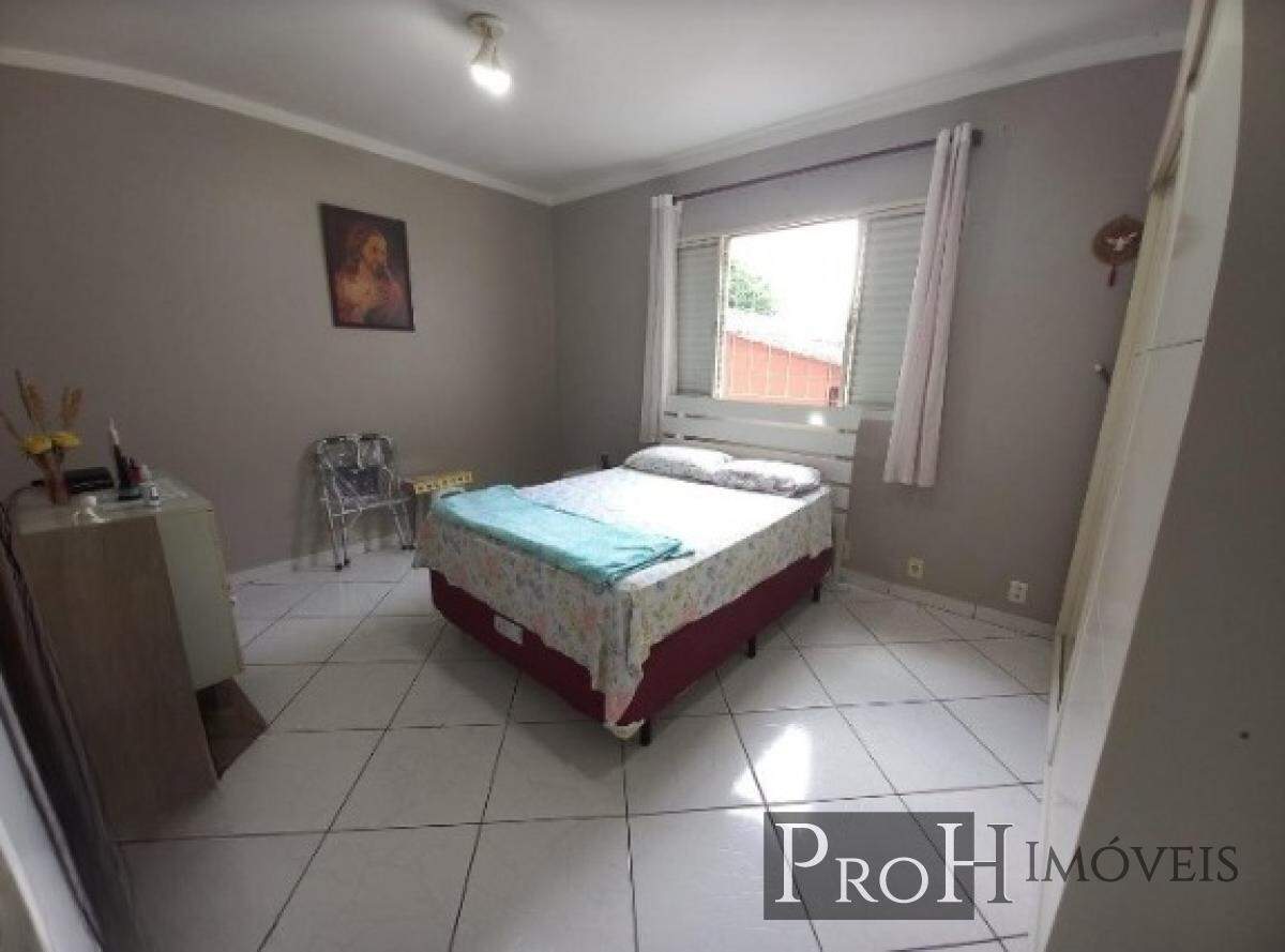Casa à venda com 3 quartos, 205m² - Foto 14