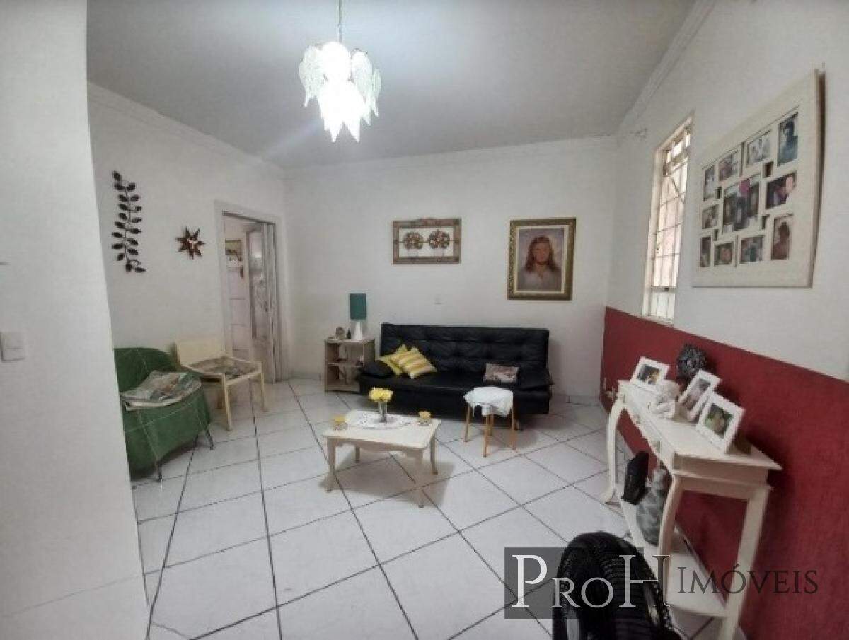 Casa à venda com 3 quartos, 205m² - Foto 1