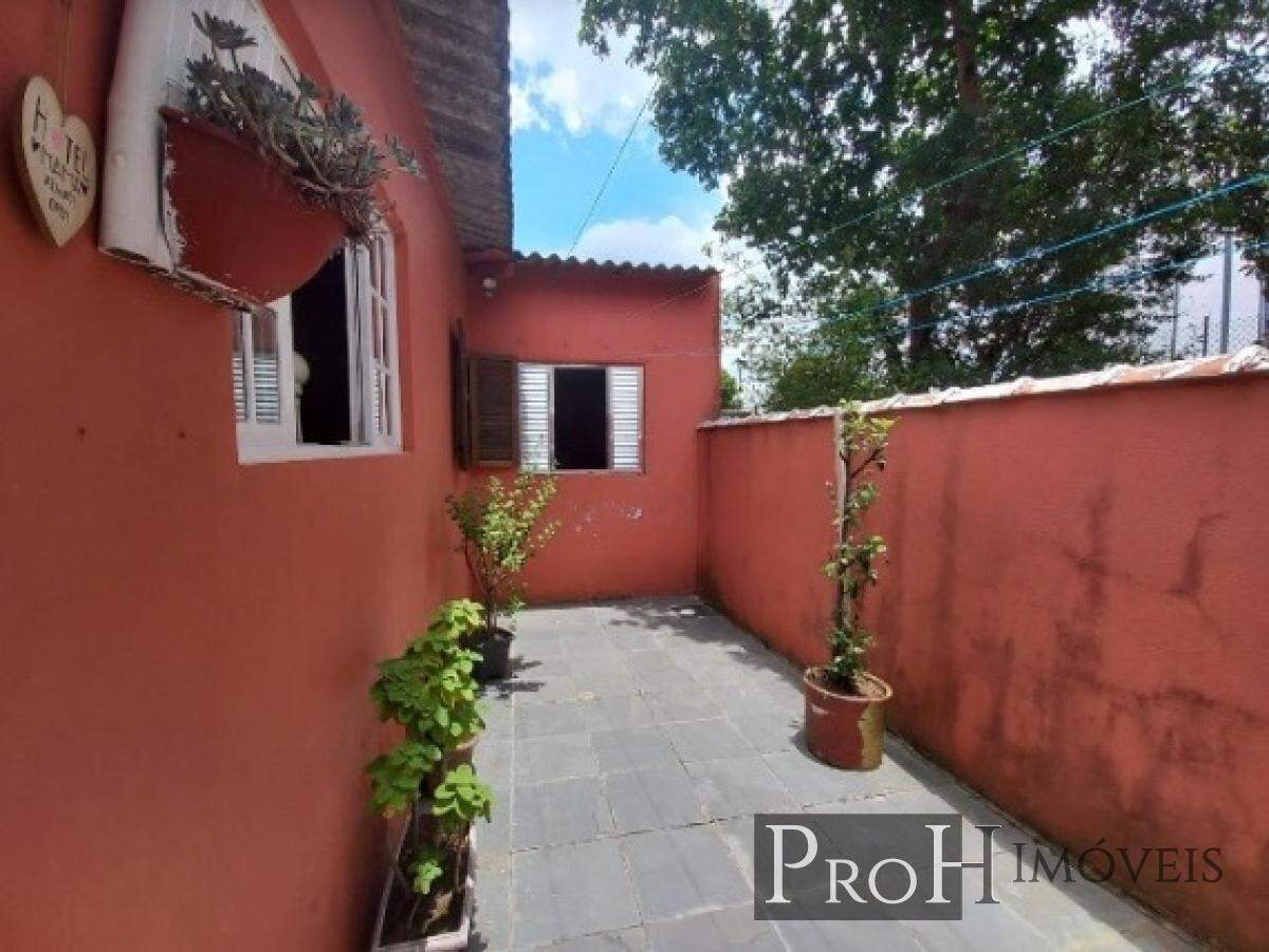 Casa à venda com 3 quartos, 205m² - Foto 4