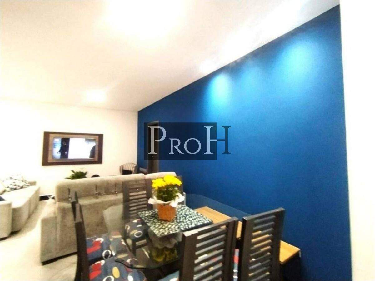 Casa à venda com 4 quartos, 200m² - Foto 4