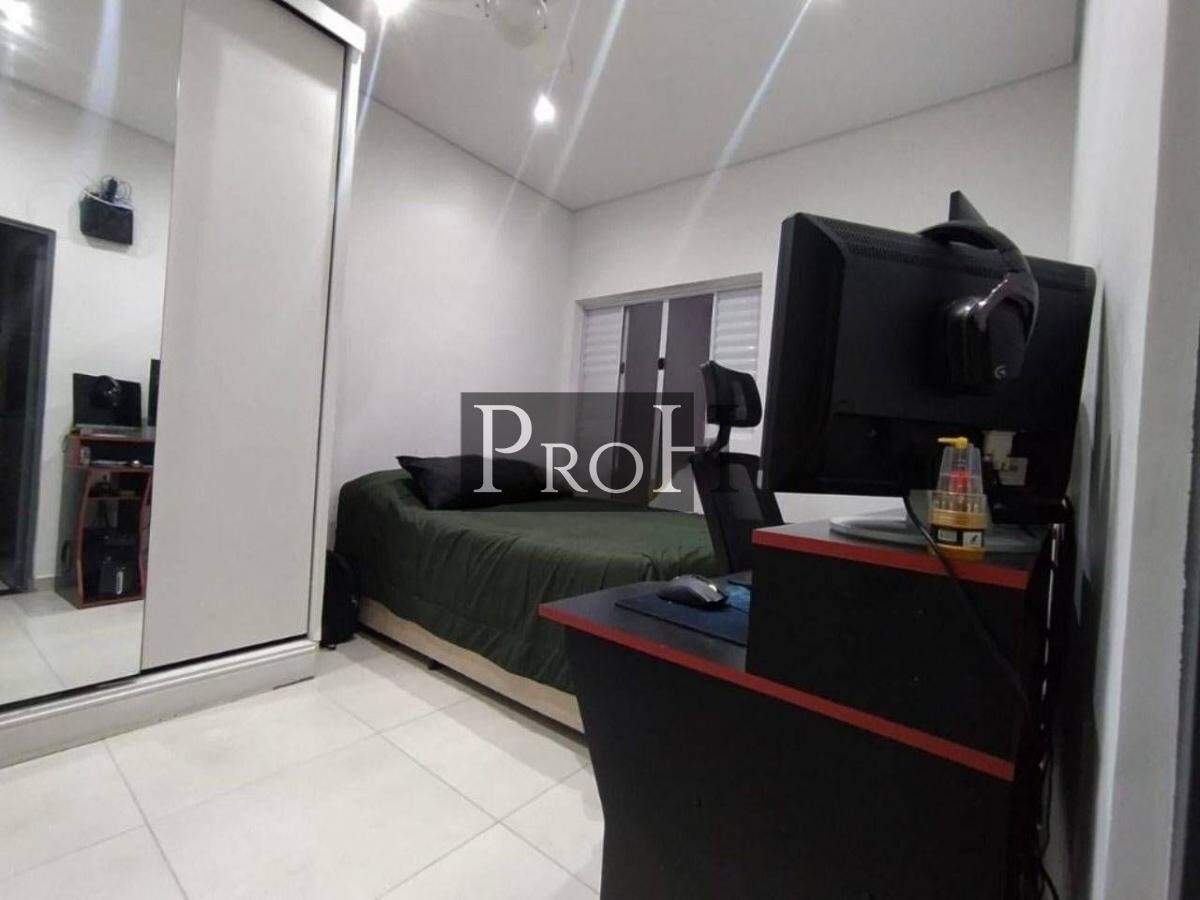 Casa à venda com 4 quartos, 200m² - Foto 13