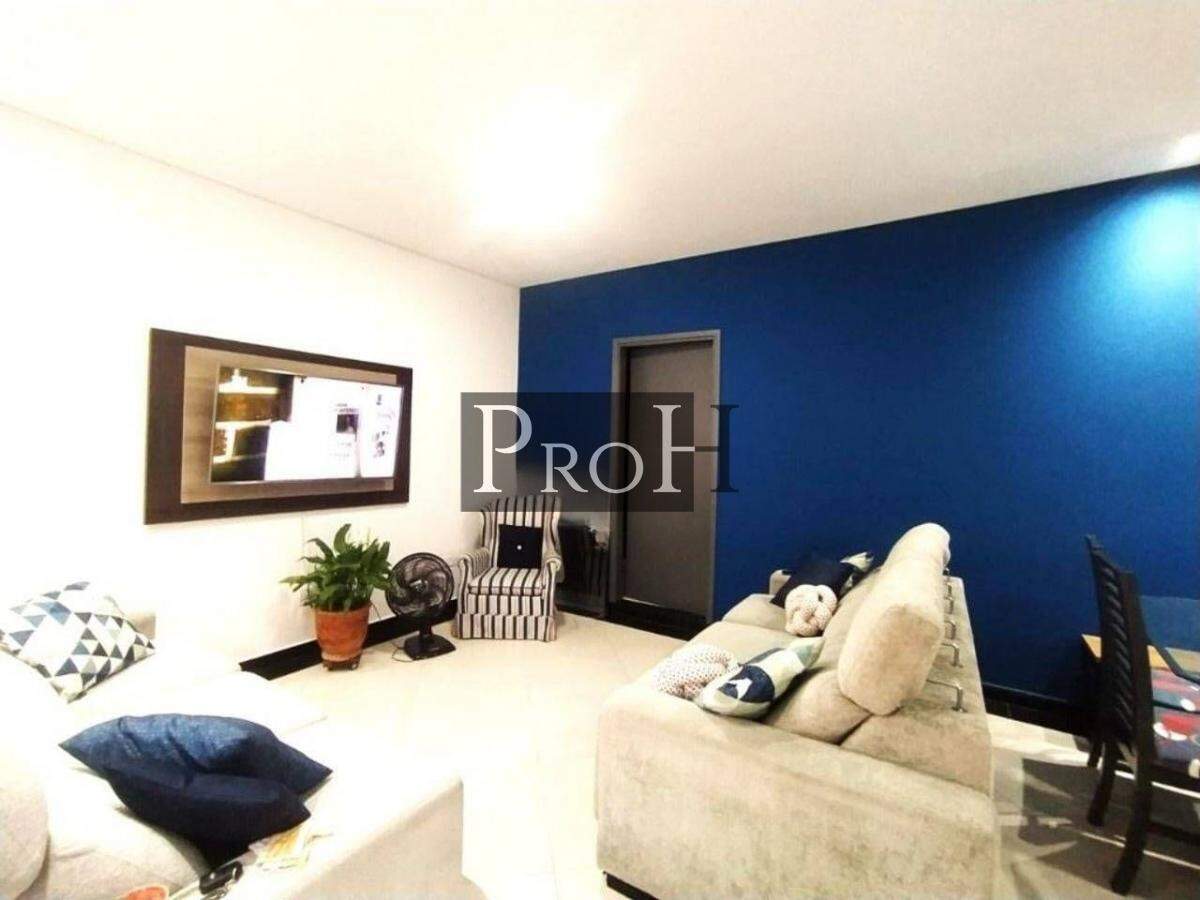 Casa à venda com 4 quartos, 200m² - Foto 3