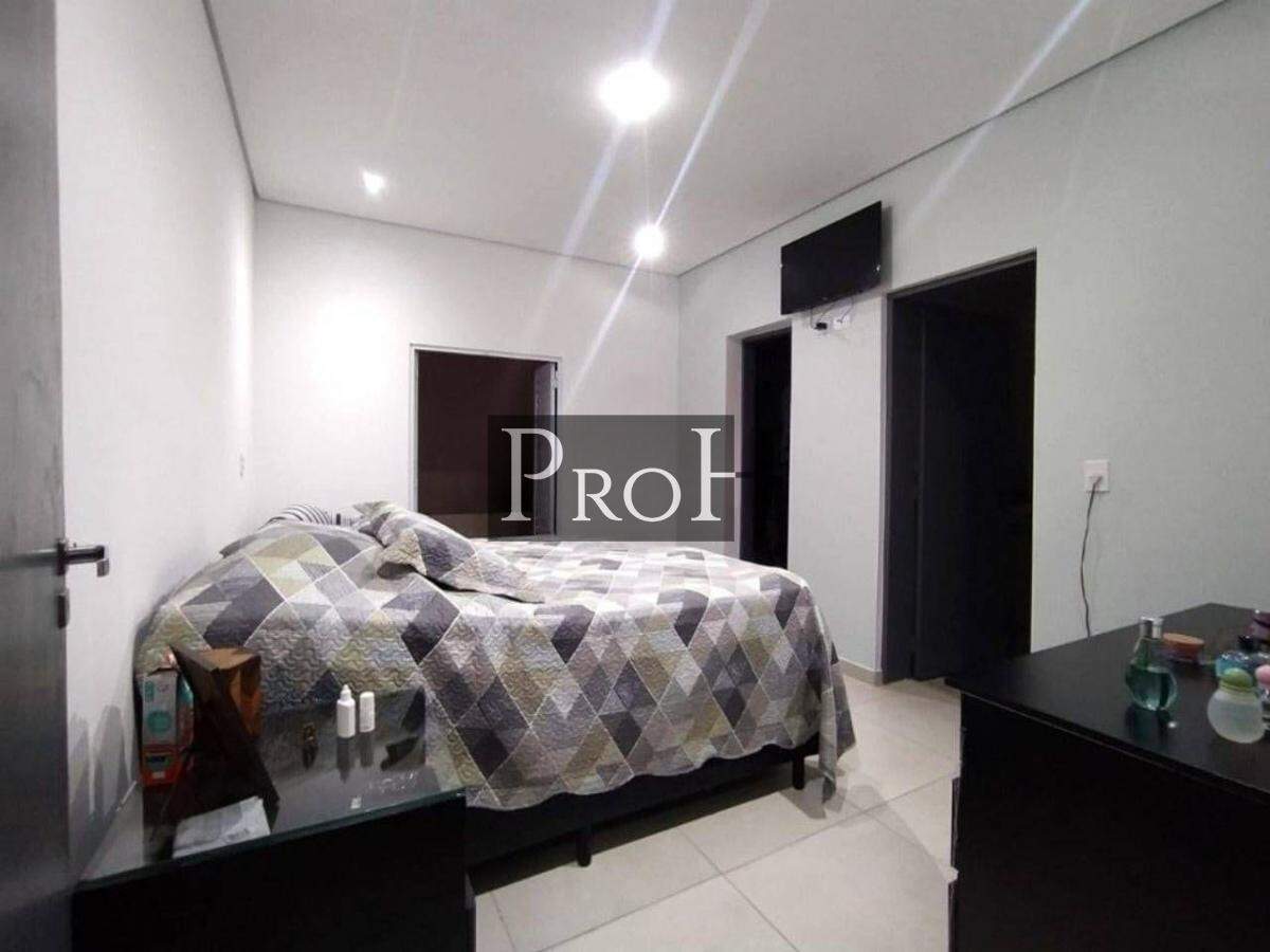 Casa à venda com 4 quartos, 200m² - Foto 11